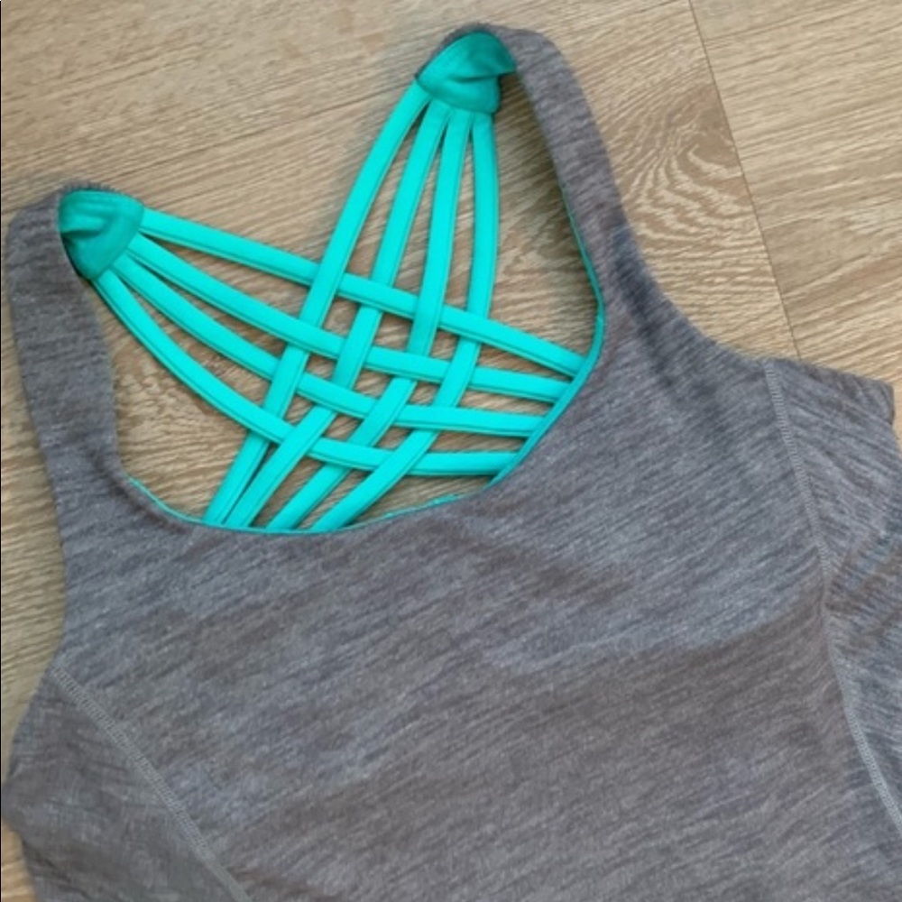 LuLuLemon Wild Tank Built in Bra Open Back Athletic Top Gray/Teal Size 4
